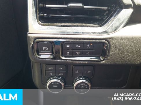 Used 2025 GMC Yukon Denali AWD/4WD image 20