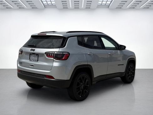 New 2026 Jeep Compass Latitude AWD/4WD image 5