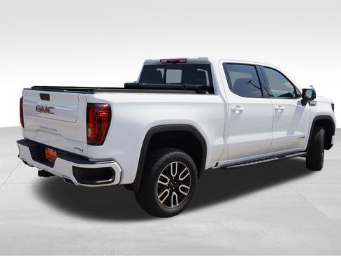 Certified 2026 GMC Sierra 1500 AT4 w/ Technology Package AWD/4WD image 5