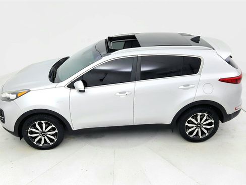 Used 2017 Kia Sportage EX w/ EX Technology Package image 14