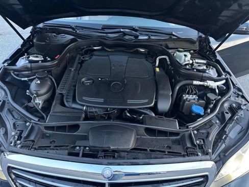 Used 2014 Mercedes-Benz E 350 Sedan image 22