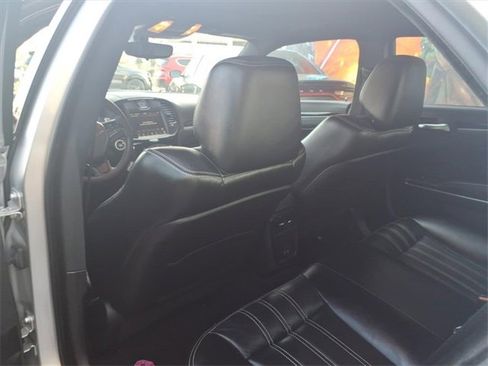 Used 2023 Chrysler 300 S image 9