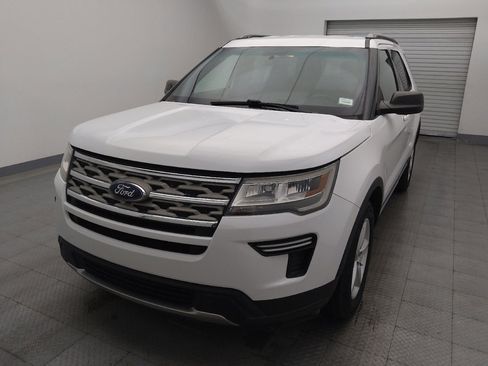 Used 2018 Ford Explorer XLT image 15