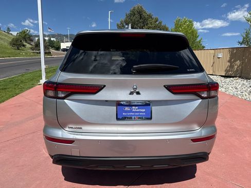 Used 2024 Mitsubishi Outlander SE AWD/4WD image 7