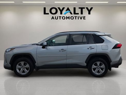 Used 2025 Toyota RAV4 XLE w/ Convenience Package image 2