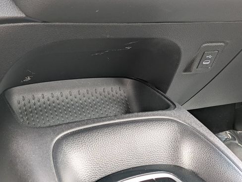 Used 2025 Toyota Corolla LE FWD image 23