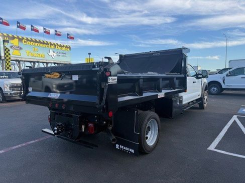 New 2026 Ford F550 4x4 Crew Cab image 8