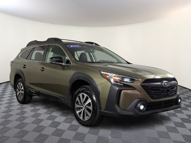 Certified 2025 Subaru Outback Premium AWD/4WD image 1