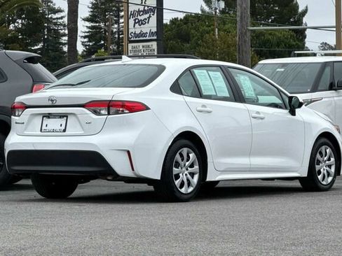 Used 2023 Toyota Corolla LE FWD image 4