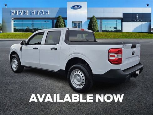 New 2025 Ford Maverick XL image 5