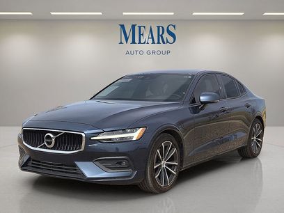 Used 2021 Volvo S60 T5 Momentum