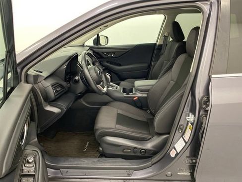 Used 2025 Subaru Outback Premium AWD/4WD image 11