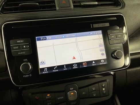 Used 2018 Nissan Leaf SL w/ SL Technology Package image 12