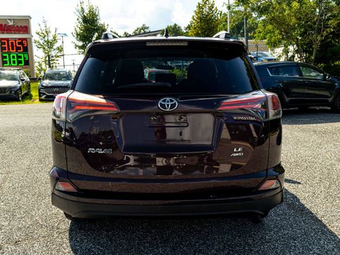 Used 2016 Toyota RAV4 LE image 5
