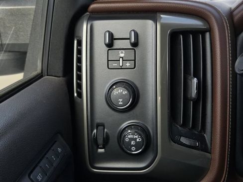 Used 2019 Chevrolet Silverado 2500 High Country w/ Duramax Plus Package AWD/4WD image 24