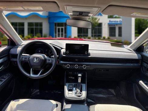Used 2025 Honda CR-V EX image 30