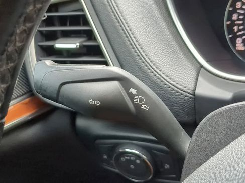 Used 2017 Lincoln MKX Reserve w/ Lincoln MKX Climate Package image 28