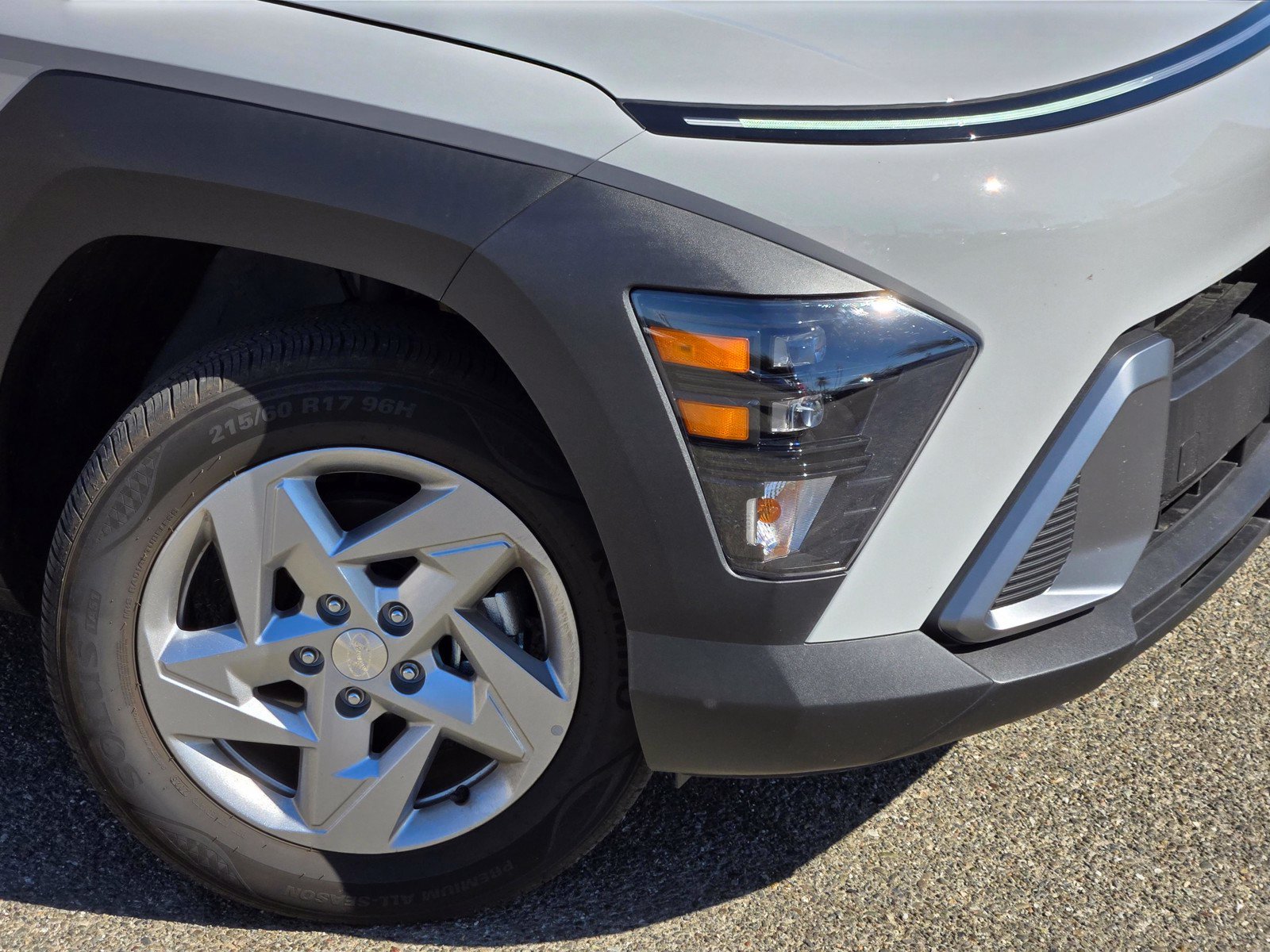Certified 2026 Hyundai Kona SE AWD/4WD image 9