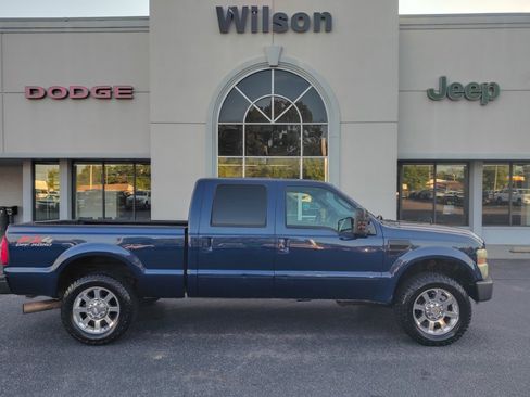 Used 2008 Ford F250 FX4 image 1