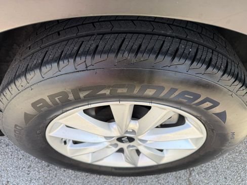 Used 2020 Kia Sorento FWD V6 image 8