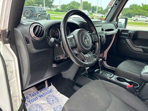 Used 2018 Jeep Wrangler Unlimited Sport S AWD/4WD image 55