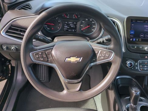 Used 2019 Chevrolet Malibu LT image 11