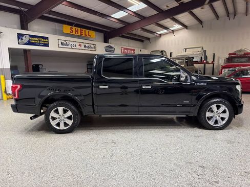 Used 2016 Ford F150 Platinum w/ Equipment Group 701A Luxury RWD image 9
