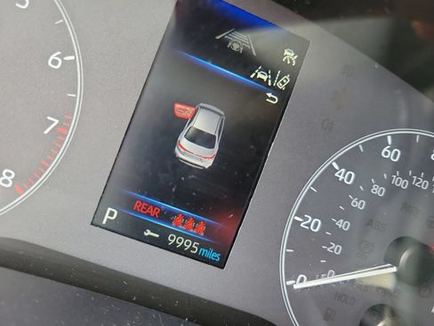 Certified 2024 Toyota Corolla LE FWD image 33