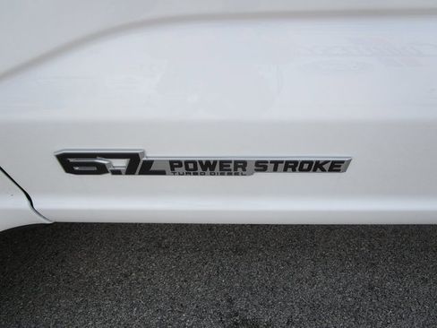 New 2025 Ford F250 XL w/ FX4 Off-Road Package image 3