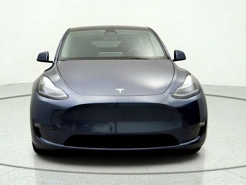 Used 2023 Tesla Model Y Long Range AWD/4WD image 2