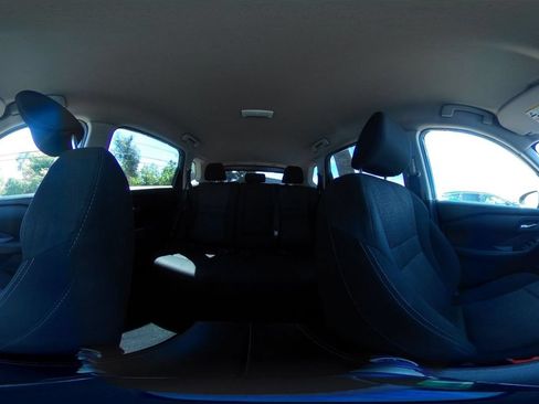 Used 2025 Nissan Rogue SV AWD/4WD image 42