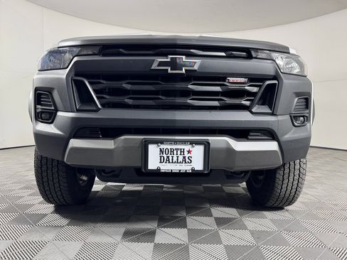 Used 2025 Chevrolet Colorado Trail Boss image 9