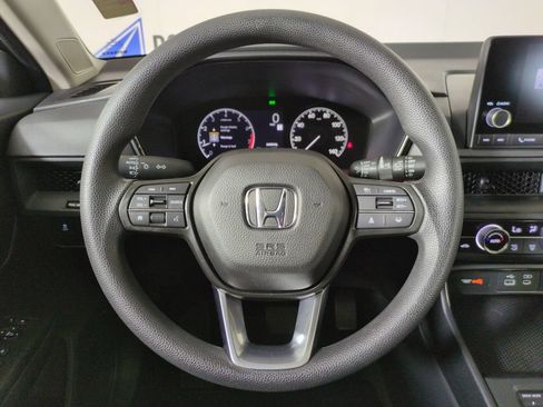 Certified 2025 Honda CR-V EX image 18