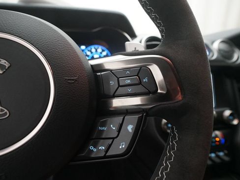 Used 2022 Ford Mustang Shelby GT500 w/ Technology Package RWD image 18