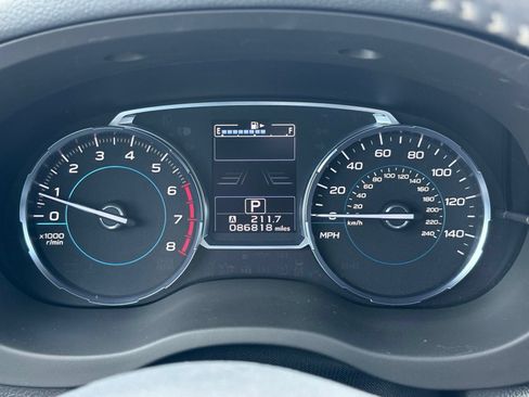 Used 2018 Subaru Forester 2.5i Touring AWD/4WD image 12