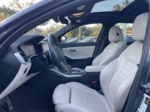 Used 2020 BMW M340i xDrive w/ Premium Package image 3