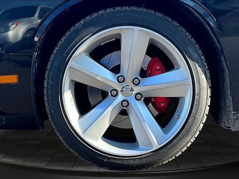 Used 2009 Dodge Challenger SRT8 RWD image 23