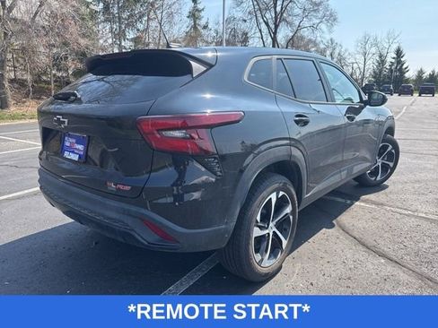 Used 2024 Chevrolet Trax RS w/ Driver Confidence Package image 4