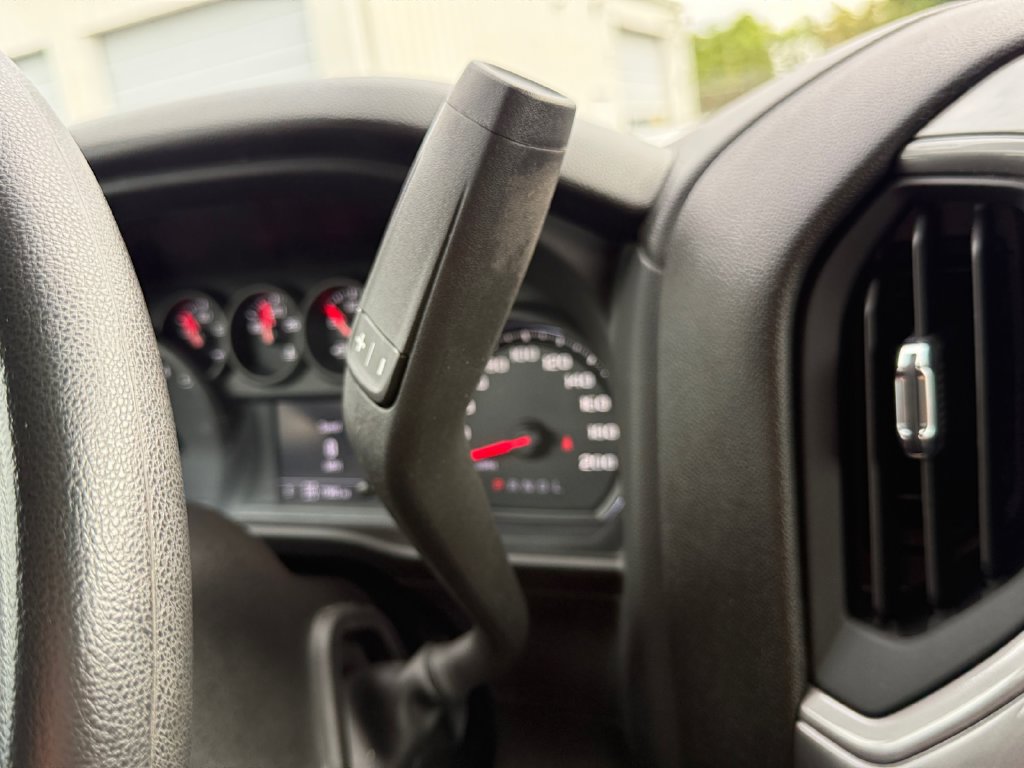 Used 2023 Chevrolet Silverado 1500 Custom AWD/4WD image 19