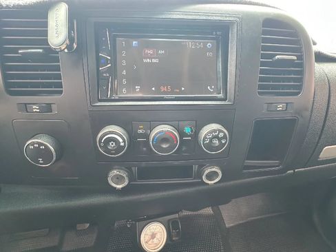 Used 2009 Chevrolet Silverado 3500 LT w/ Exterior Plus Package AWD/4WD image 15