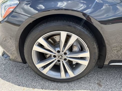 Used 2018 Mercedes-Benz S 560 Sedan image 13