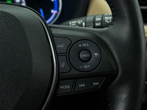 Used 2023 Toyota RAV4 XLE image 23