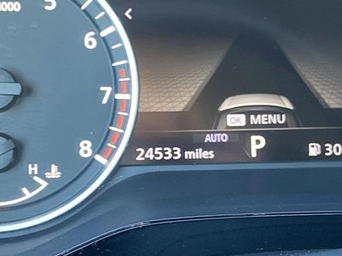 Used 2022 Nissan Pathfinder SL w/ SL Premium Package image 6