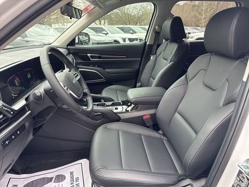 New 2025 Kia Telluride LX image 8