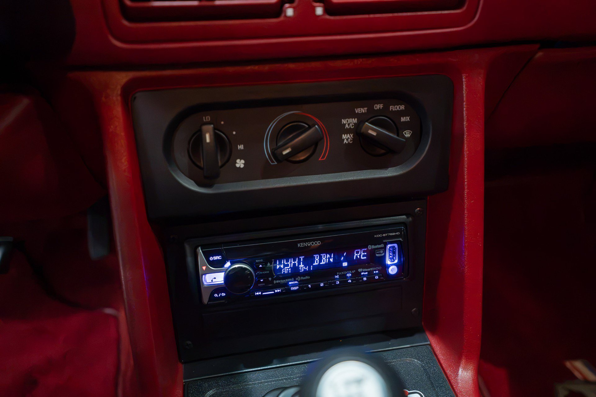 Used 1990 Ford Mustang GT RWD image 17