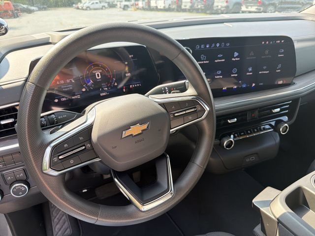 Used 2025 Chevrolet Tahoe 4WD image 17