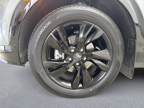 Used 2025 Buick Encore GX Sport Touring w/ Advanced Technology Package image 11