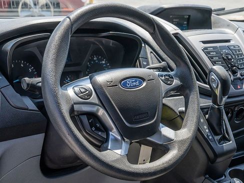 Used 2018 Ford Transit 350 XLT image 22