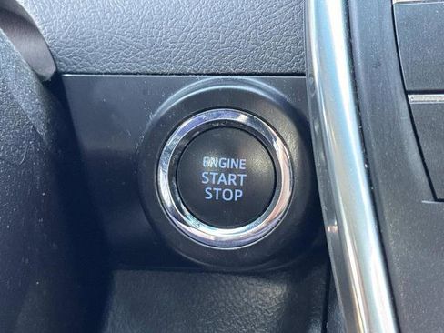 Used 2017 Toyota Camry XLE w/ Convenience Package image 17