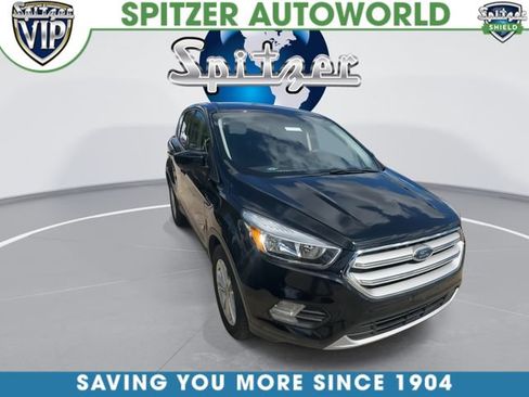 Used 2019 Ford Escape SE FWD image 2